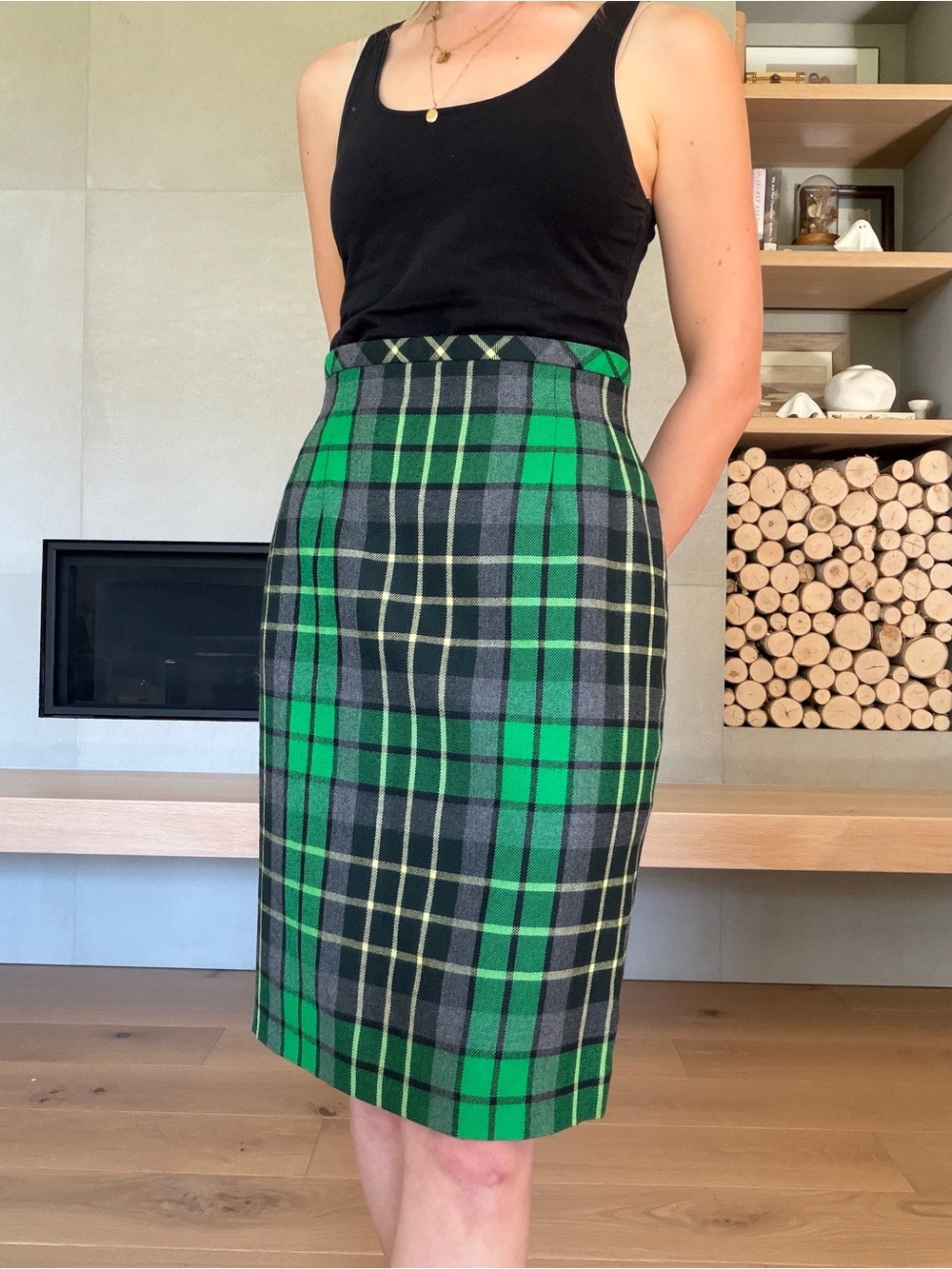Vintage Escada 100% wool Green Plaid tartan Pencil Skirt small